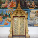 Puerta de Wat Ong Teu